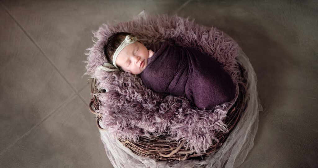 why you should choose a studio session for your newborn photography session Tucson